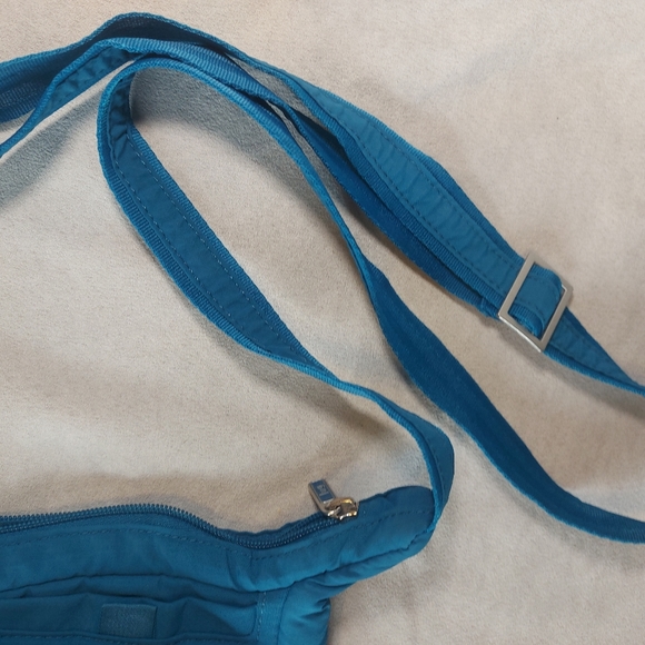 Lug Flutter blue mini cross body bag - Picture 4 of 11